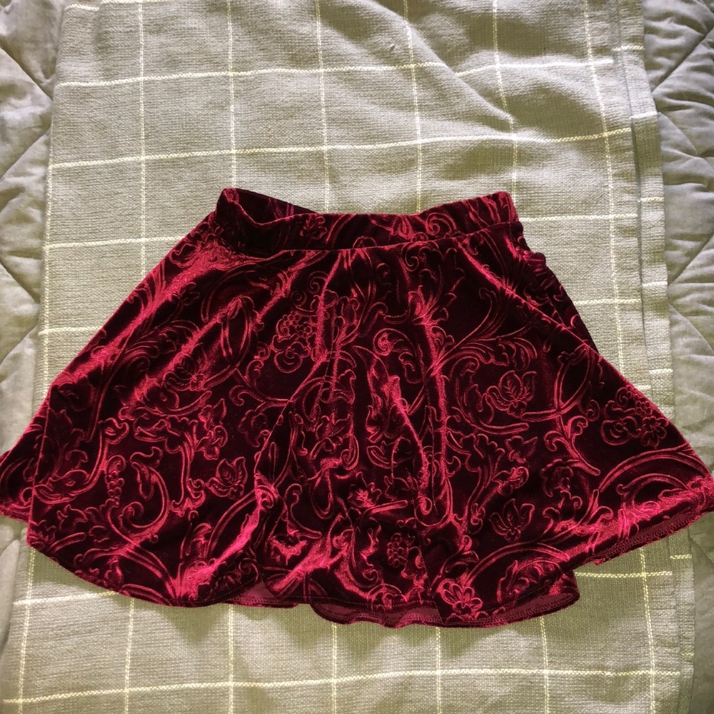 Velvet patterned skater skirt